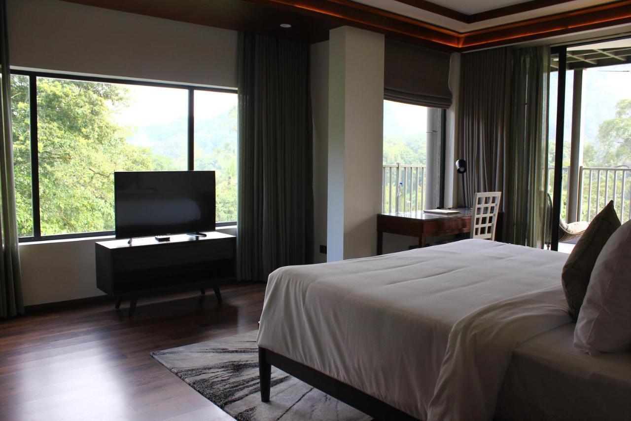 Niraamaya Retreats Samroha Athirappilly Exterior foto