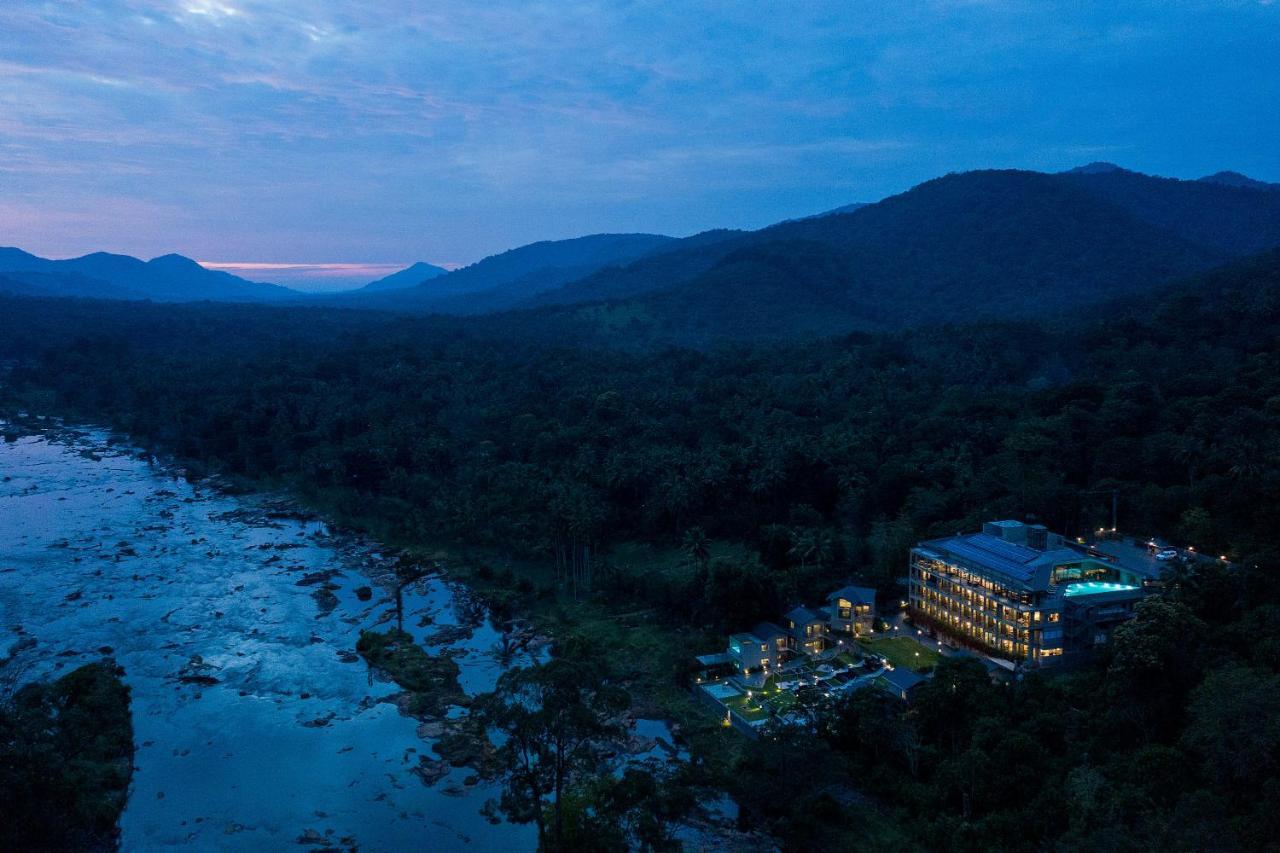 Niraamaya Retreats Samroha Athirappilly Exterior foto