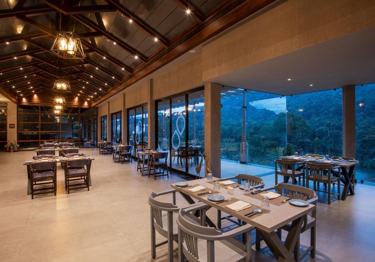 Niraamaya Retreats Samroha Athirappilly Exterior foto