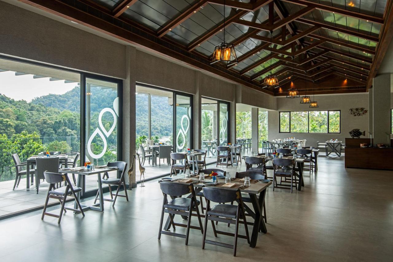 Niraamaya Retreats Samroha Athirappilly Exterior foto